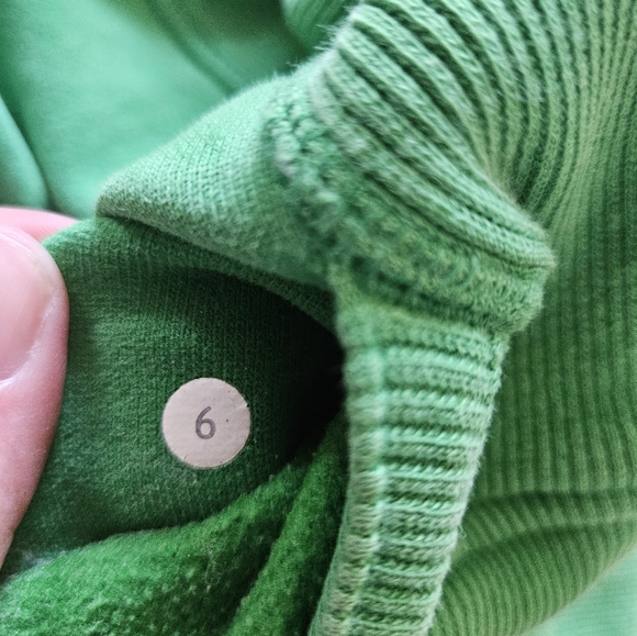 Lululemon Size 6 Green Scuba Hoodie - Picture 4 of 11